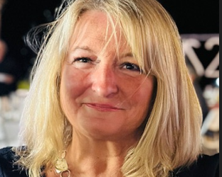 Mme Carole Gailloux se joint au Conseil